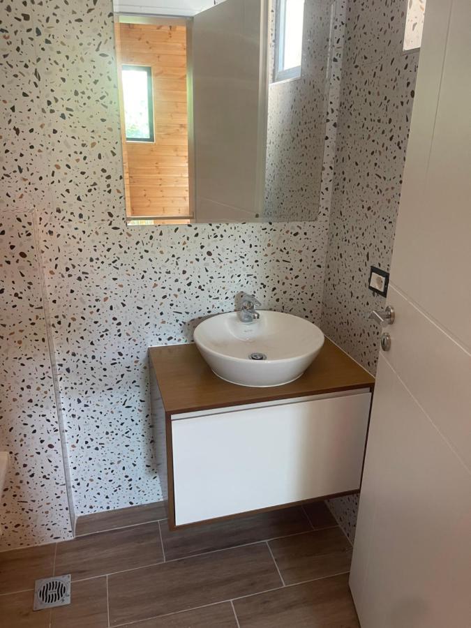 Bujtina Siar Hotell Pogradec Exteriör bild