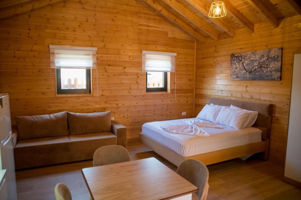 Bujtina Siar Hotell Pogradec Exteriör bild