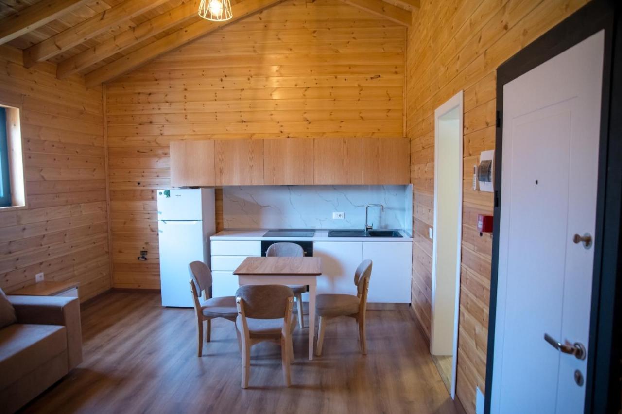 Bujtina Siar Hotell Pogradec Exteriör bild
