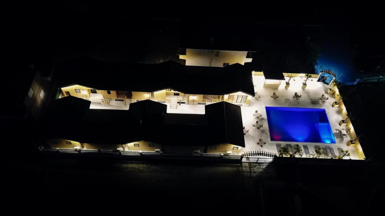 Bujtina Siar Hotell Pogradec Exteriör bild