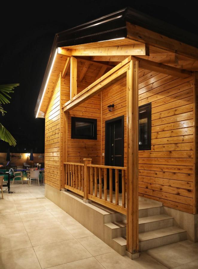 Bujtina Siar Hotell Pogradec Exteriör bild