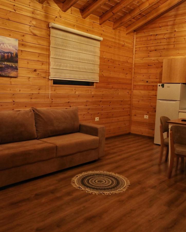 Bujtina Siar Hotell Pogradec Exteriör bild