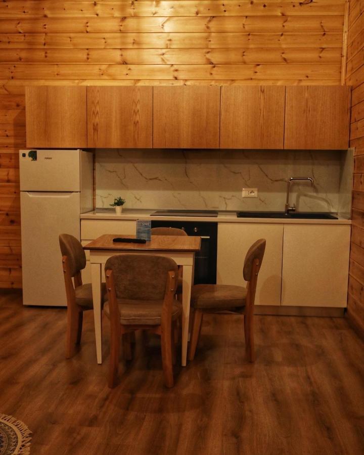 Bujtina Siar Hotell Pogradec Exteriör bild