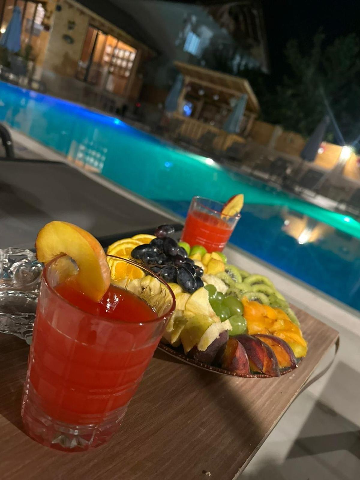 Bujtina Siar Hotell Pogradec Exteriör bild